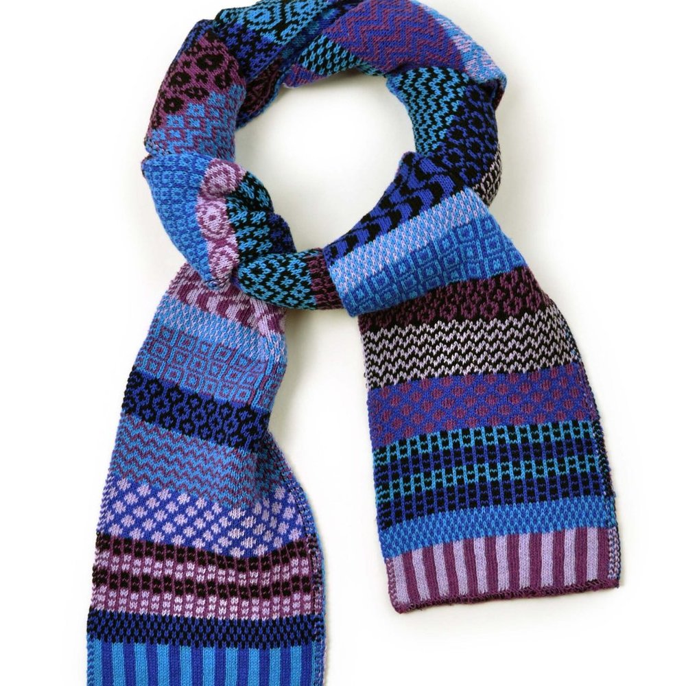 Gorgeous Gift!  Authentic Solmate Scarf